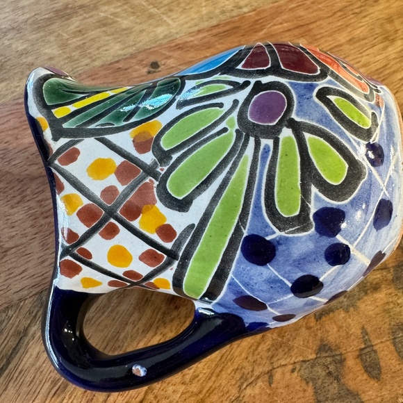 Mexican Talavera Pottery for Citrus juice, Syrup, Creamer Hand Painted & Signed - Picture 4 of 8